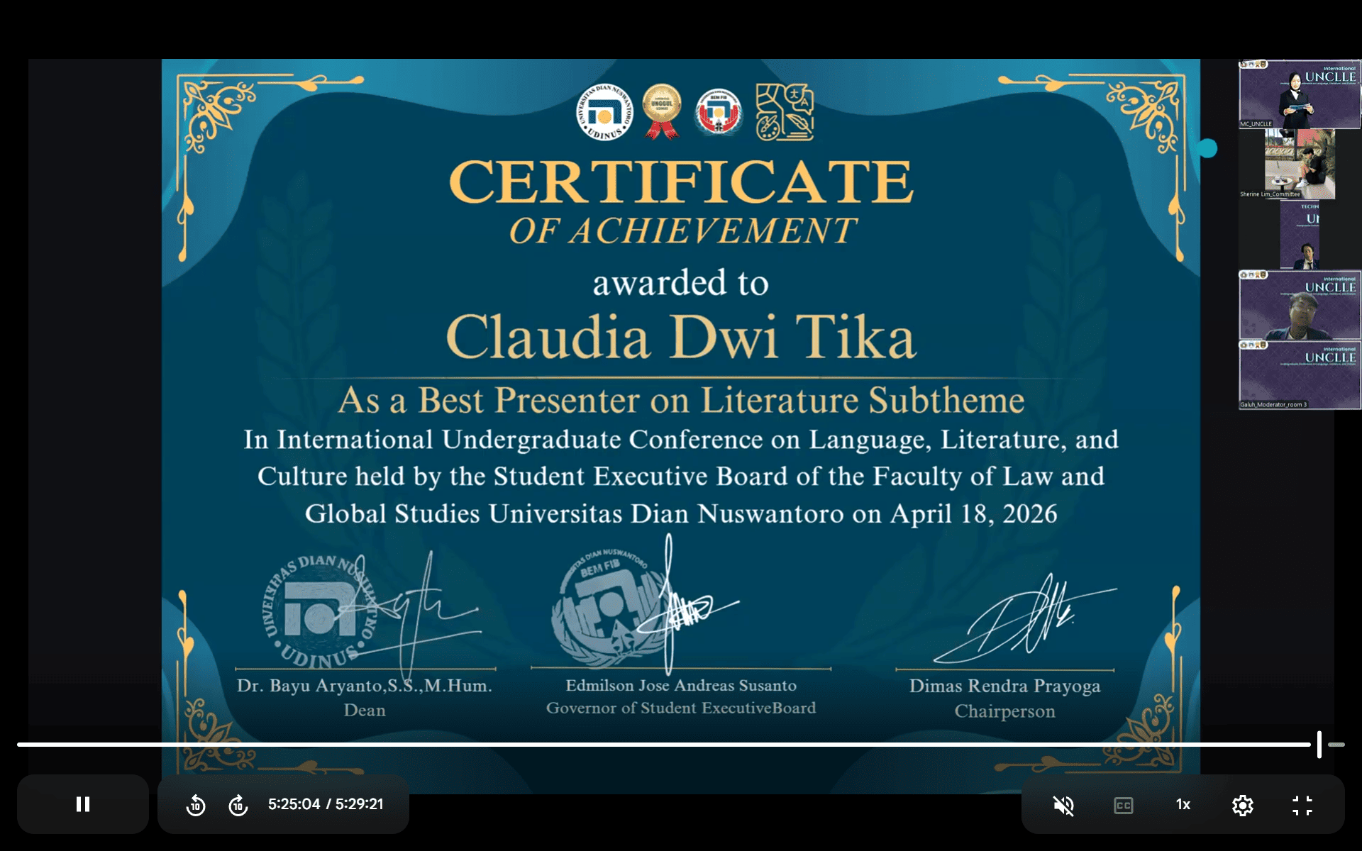 Penyerahan Sertifikat Pemenang Best Presenter 2